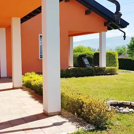 Paradiso Bed & Breakfast 3*