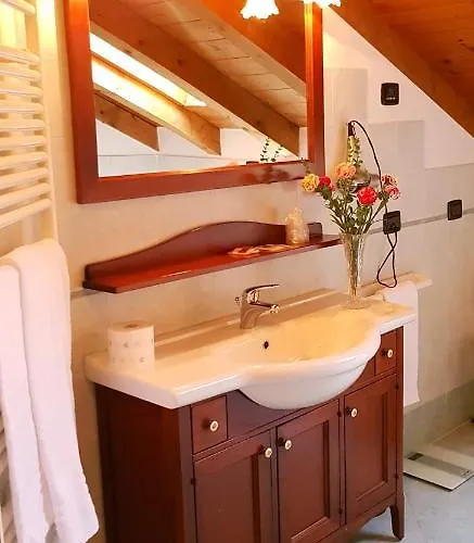 Paradiso Bed & Breakfast 3*